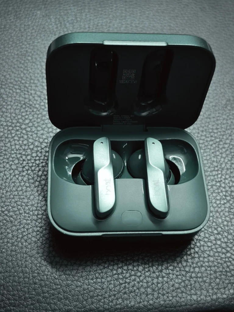 boAt AIRDOPS 800